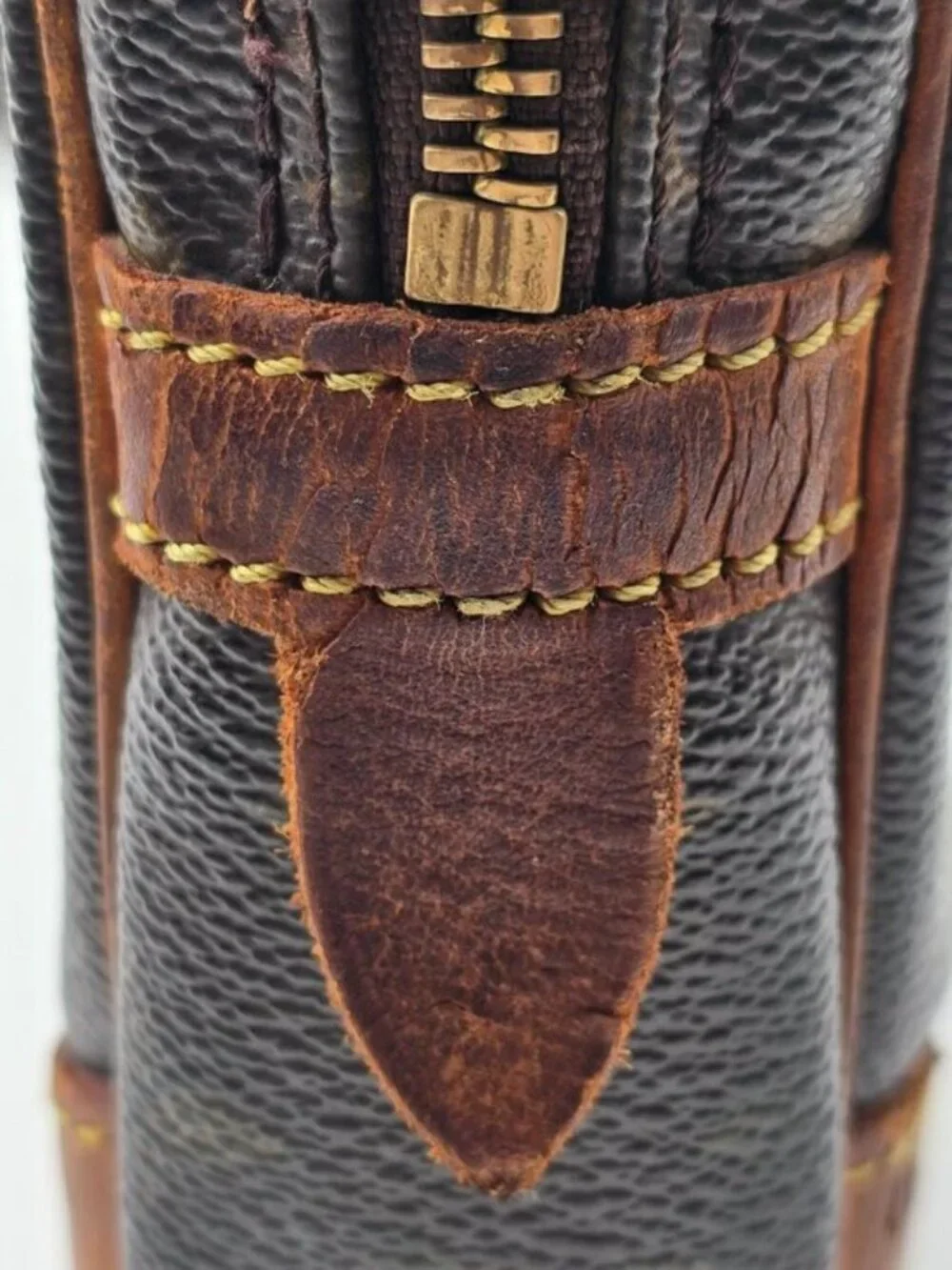 Louis Vuitton classic louis